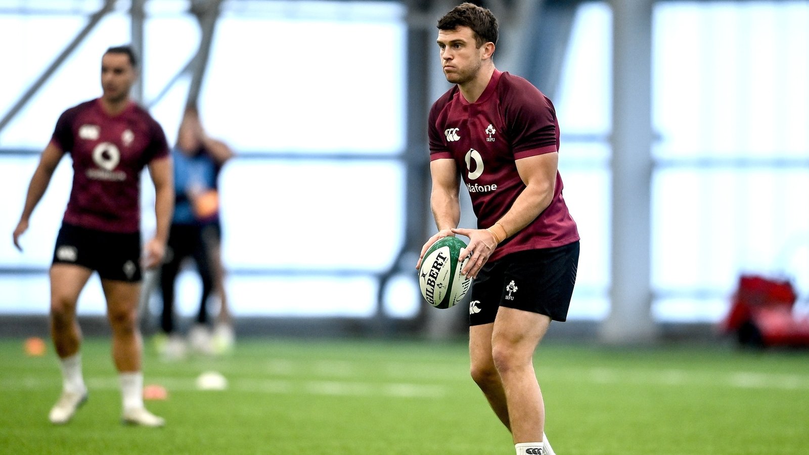 Farrell to make debut as Doris captains Ireland