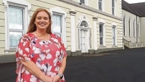 Úna Ní Ghríofa agus Marinella Ní Reachtaire show image