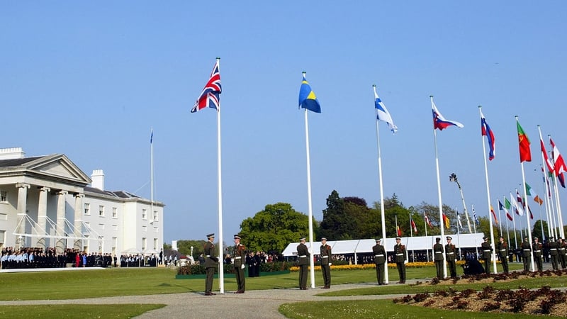 The flag raising ceremony during the EU expansion in Dublin on 1 May, 2004