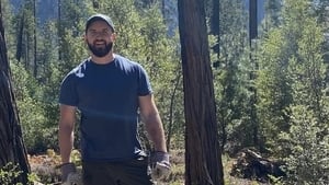 Thom Breathnach, scríbhneoir taistil.  show image