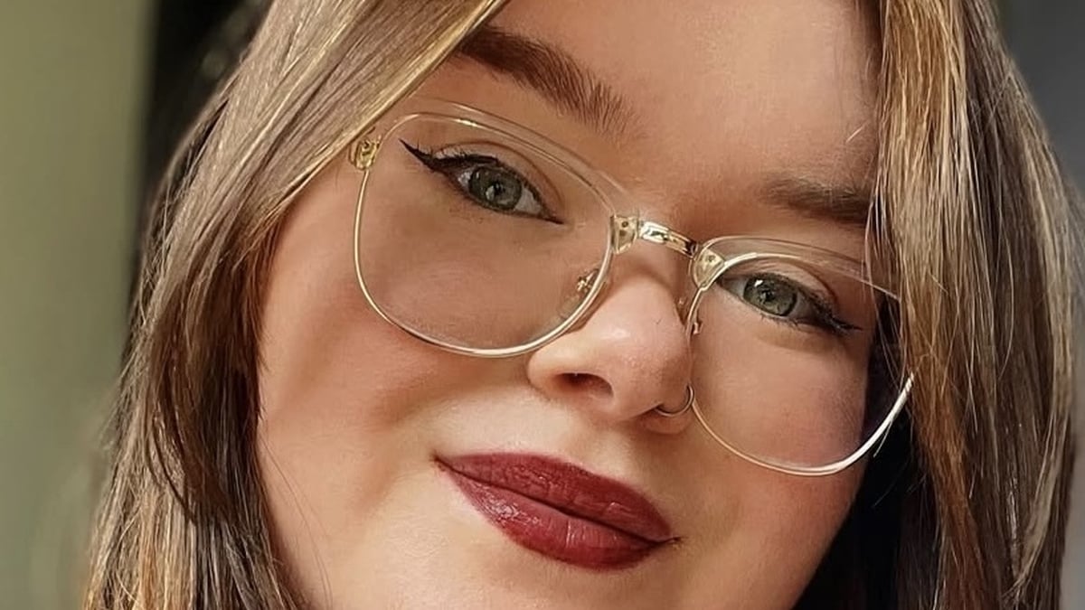 Cúnla Ní Bhraonáin Morris. 