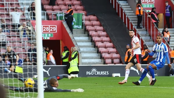 SOUTHAMPTON, ENGLAND - NOVEMBER 08: Finn Azaz of Southampton shoots and scores to put his team 2-0 up during the Sky Bet Championship match between Southampton and Sheffield Wednesday at St Mary's Stadium on November 08, 2025 in Southampton, England. (Pho