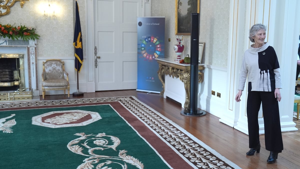 Cuán Ó Séireadáin Eagraí Polaitiúil RTÉ Raidió na Gaeltachta.