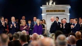 People applaud newly inaugurated Irish President Catherine Connolly, at Dublin Castle in Dublin, Ireland, November 11, 2025. REUTERS/Clodagh Kilcoyne