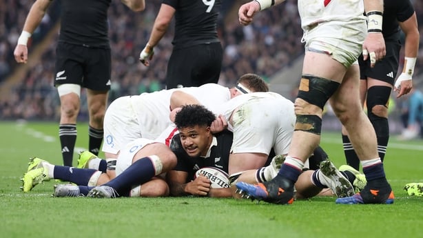 LONDON, ENGLAND - NOVEMBER 15: Leicester Fainga'anuku of New Zealand scores his team's first try during the Quilter Nations Series 2025 rugby international match between England and New Zealand at Allianz Stadium on November 15, 2025 in London, England. (Photo by David Rogers/Getty Images)
