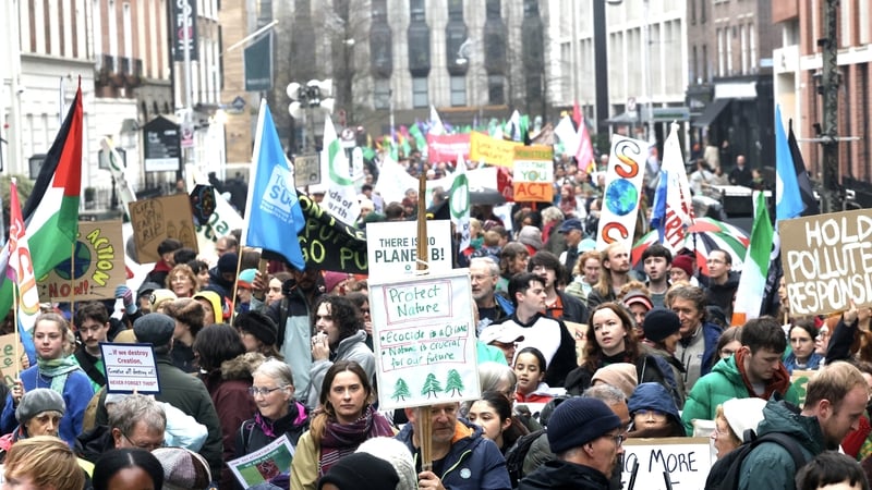 The demonstration was organised by the Stop Climate Chaos coalition