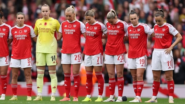 Arsenal players stand for a minutes silence ahead of Remembrance Sunday prior to the Barclays Women's Super League match between Arsenal and Chelsea FC at the Emirates Stadium on November 08, 2025 in London, England. (Photo by Naomi Baker/Getty Images)