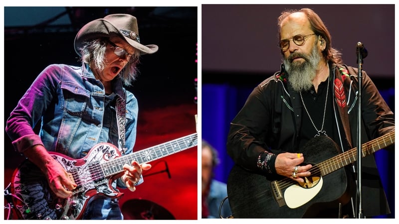 (L-R) Mike Scott and Steve Earle - Dublin date next September as part of their Fisherman's Blues Revue shows
