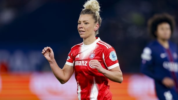 PARIS, FRANCE - NOVEMBER 20: Linda Dallmann of FC Bayern Munchen celebrates her goal during the UEFA Women's Champions League 2025/26 league phase match between Paris Saint-Germain and FC Bayern Munchen at Parc des Princes on November 20, 2025 in Paris, France. (Photo by Antonio Borga/Eurasia Sport 