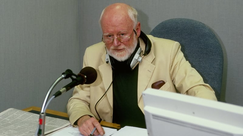 David Hanly in studio in 2001