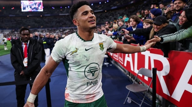 South Africa's fly-half #10 Sacha Feinberg-Mngomezulu greets supporters at the end of the Autumn Nations Series international rugby union test match between France and South Africa at the Stade de France in Saint-Denis, Paris' suburb, on November 8, 2025. (Photo by Franck FIFE / AFP)