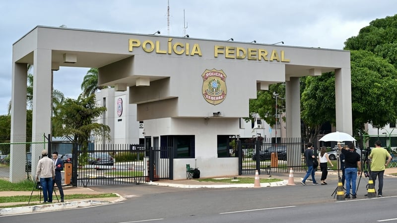 Jair Bolsonaro was transferred to the Brazilian Federal Police Headquarters in Brasilia