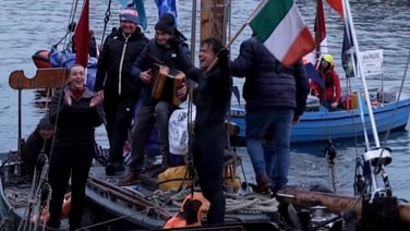 Homecoming for man who swam around Ireland