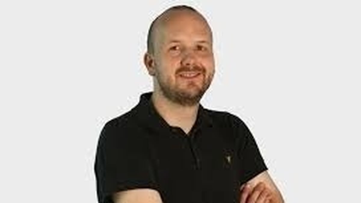 Reflections on the Bloodied Field, by Michael Foley