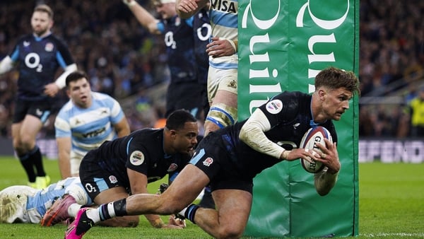 England's Henry Slade scores his sides third try during the Quilter Nations Series 2025 rugby international match between England and Argentina at Allianz Stadium