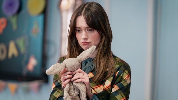 Aimee Lou Wood in the TV show Daddy Issues