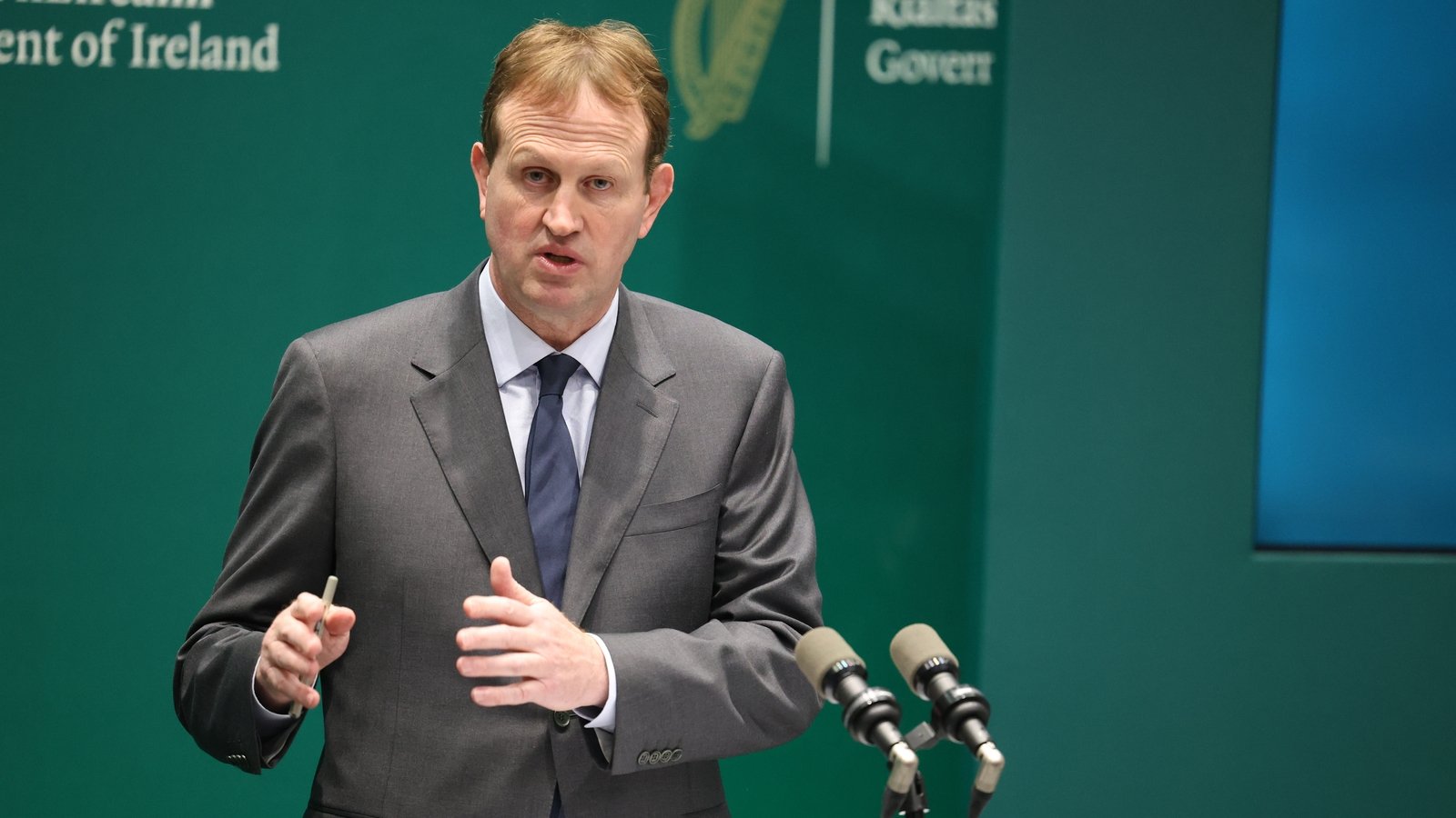 Minister defends proposed changes to immigration system