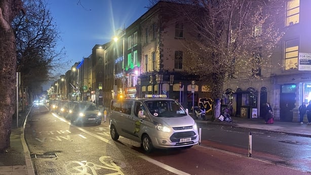 Dublin taxi driver protest at O'Connell Bridge 