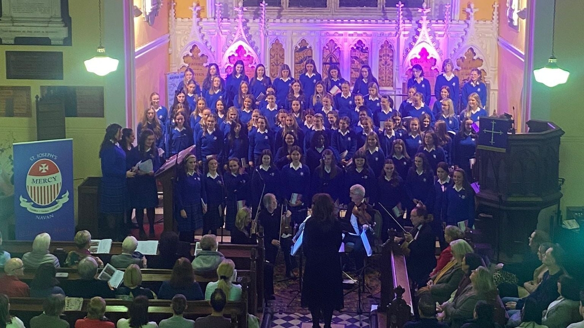 St Joseph's Mercy Secondary School Sixth Year Choir Navan, Co Meath | Night of Silence/Silent Night