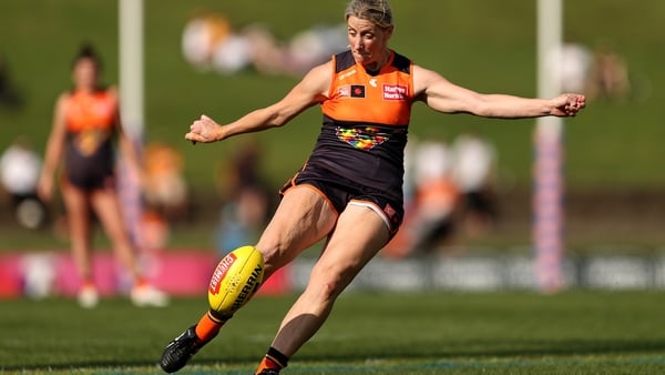 SYDNEY, AUSTRALIA - OCTOBER 16: Cora Staunton of the Giants kicks during the round eight AFLW match between the Greater Western Sydney Giants and the Hawthorn Hawks at Henson Park on October 16, 2022 in Sydney, Australia. (Photo by Brendon Thorne/Getty Im