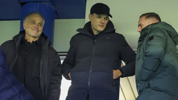 LONDON, ENGLAND - NOVEMBER 30: Head Coach Thomas Tuchel (R) of England during the Premier League match between Chelsea and Arsenal at Stamford Bridge on November 30, 2025 in London, England. (Photo by Robin Jones/Getty Images)