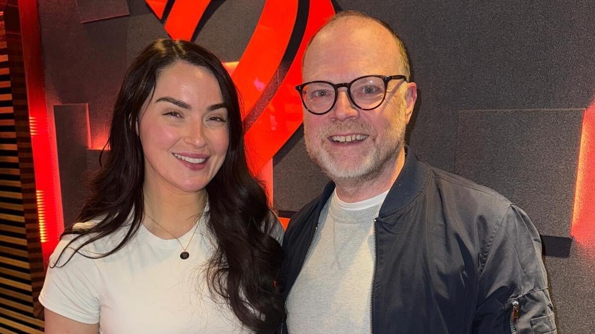 Trevor Birney - DJ Carey: The Dodger