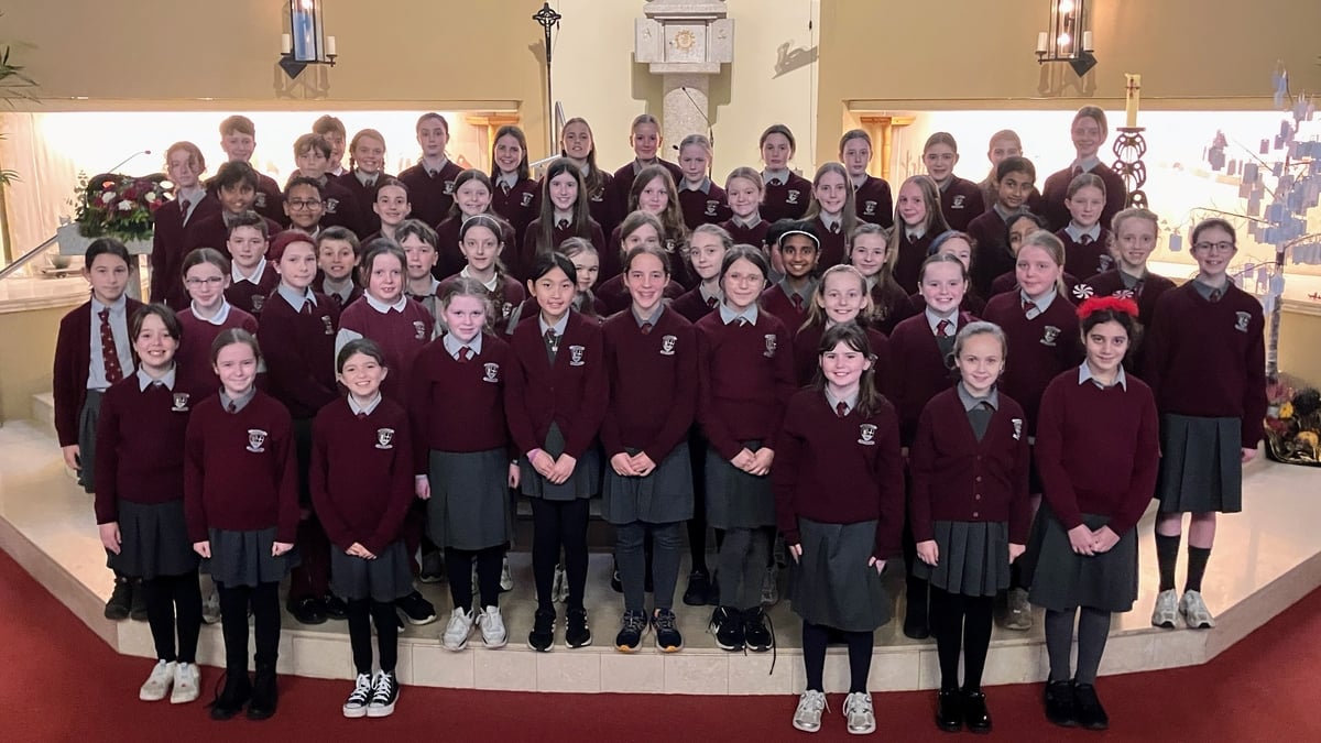 Saint Brigid’s National School Choir, Castleknock, Dublin | Go, Go, Go to Bethlehem
