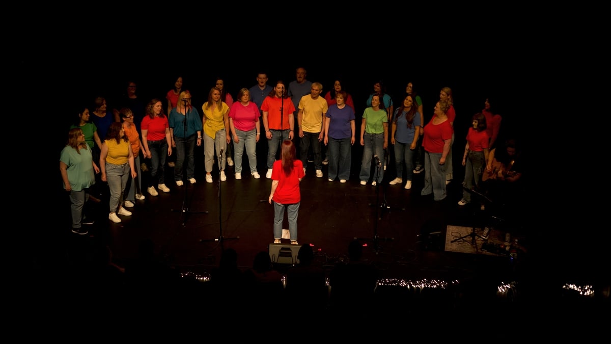 Anam Choir, Wexford Town | Little Saint Nick 