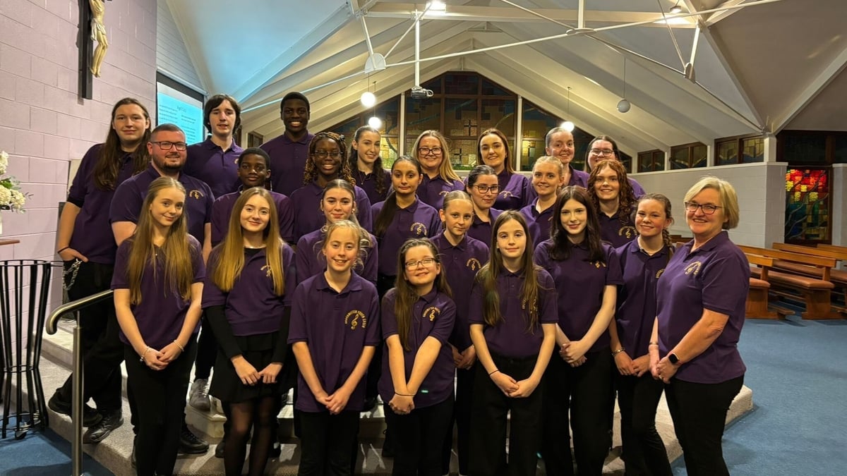 Knockmitten Youth Choir Clondalkin, Dublin | Angel's Carol