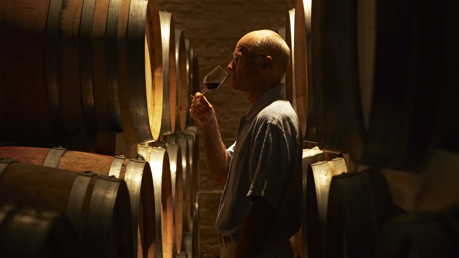 A financial advisor's tips for investing in wine