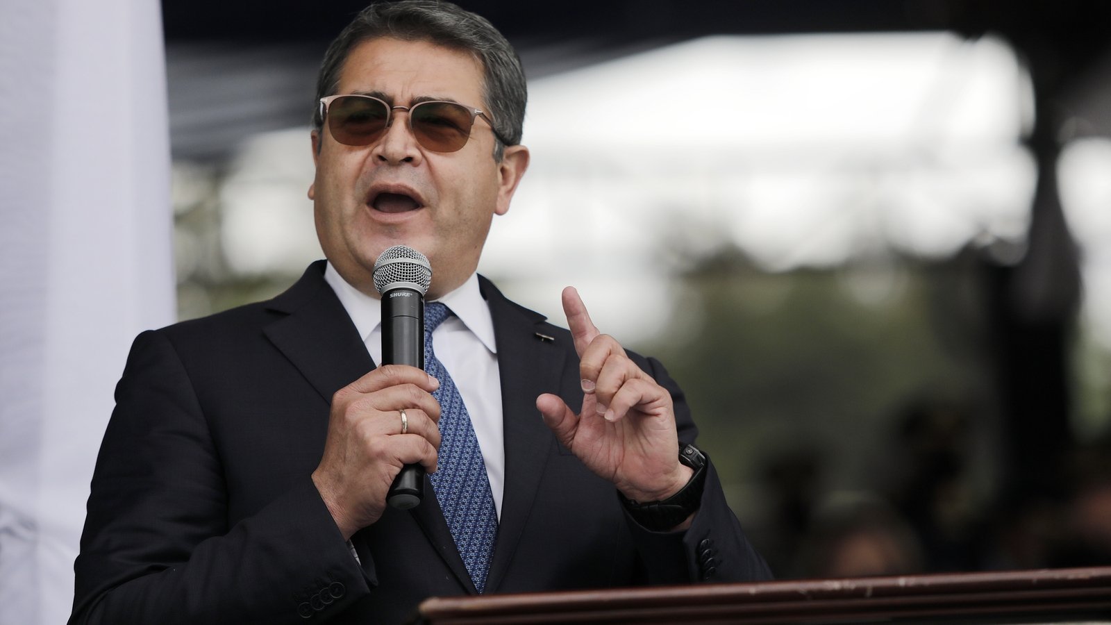 Trump pardons drug trafficking ex-Honduran president