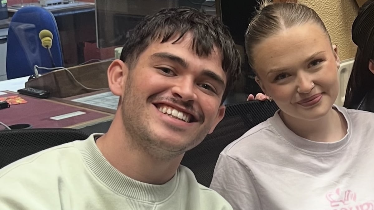 Painéal: Seán Óg Mac Seoin, Laura Pakenham agus Kristina Ní Bhriain- Scéalta na Seachtaine