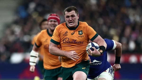 Australia's prop #01 Angus Bell runs to score a try during the Autumn Nations Series international rugby union test match between France and Australia at the Stade de France in Saint-Denis, north of Paris, on November 22, 2025. (Photo by Thibaud MORITZ /