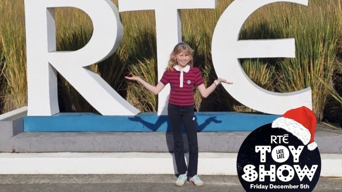 Anna Ní Bhuaidhe & Éamonn Catterson príomhide Scoil Naomh Bríd sna Dúnaibh.