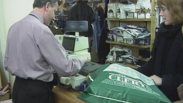 Christmas Shopping up on previous years, 1995