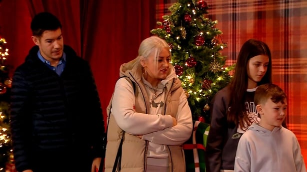 Nikki tells Darren to behave