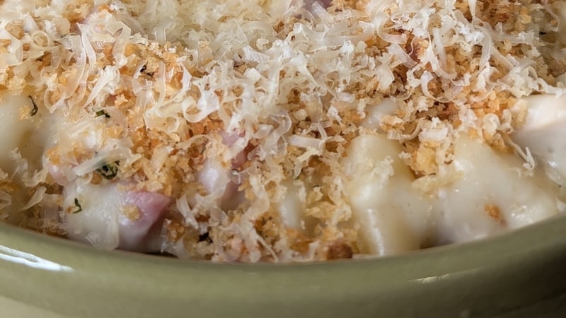 Mags' turkey and ham macaroni cheese