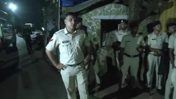 POLICE STANDING OUTSIDE CLUB WHERE FIRE OCCURRED GOA
