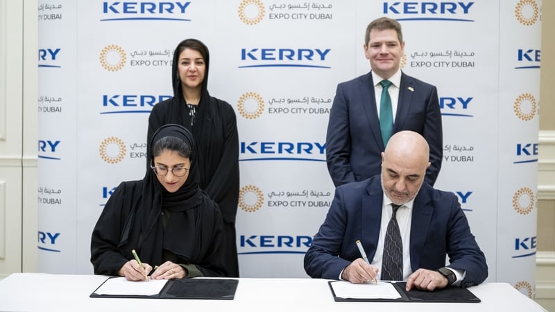 Marjan Faraidooni, Chief of Education & Culture, Expo City Dubai, Her Excellency Reem Al Hashimy, UAE Minister of State for International Cooperation & CEO of Expo City Dubai Authority, Minister Peter Burke and Khaled Zitoun, CTO APMEA, Kerry