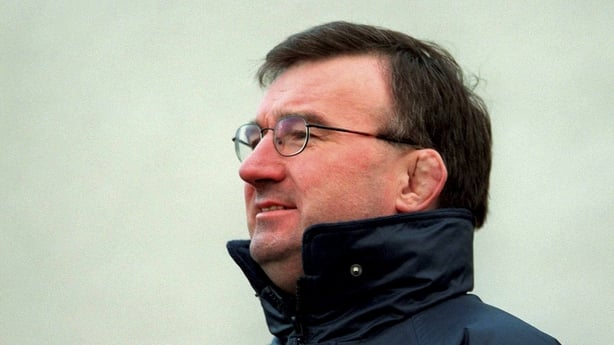 9 January 1999; Journalist Jim Glennon watches on during racing at Leopardstown Racecourse in Dublin. Photo by Ray McManus/Sportsfile