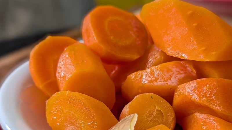 Kevin Dundon's honey-glazed carrots