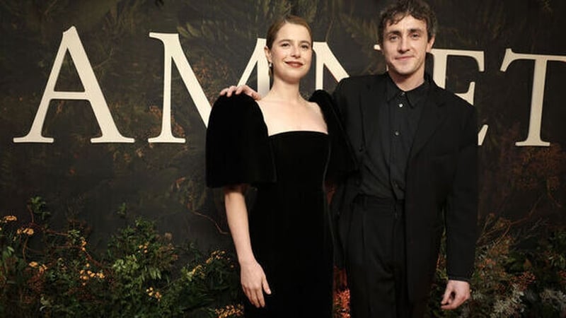 Mescal and Buckley attend Dublin premiere of Hamnet