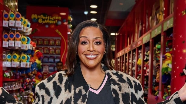 HAMLEYS ALISON HAMMOND RX1 0004