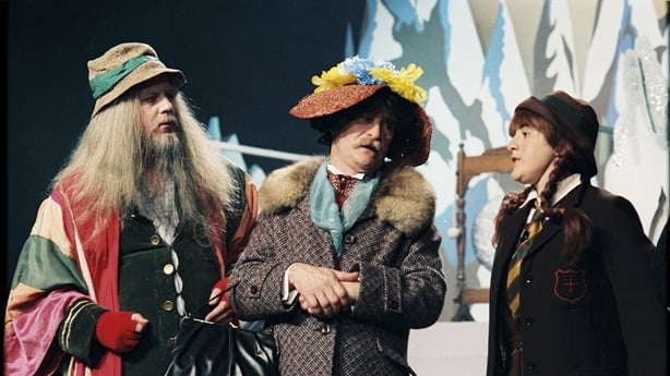 A scene from the stage production of RTÉ Television's young people's show 'Fortycoats', held in Father Mathew Hall as part of the Dublin Theatre Festival in October 1985. From left to right; Fran Dempsey as Fortycoats, Robert Carrickford as The Count and Rosemary Fine as Slightly Bonkers.