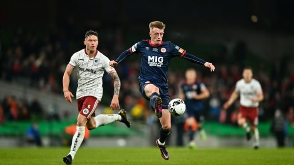 28 November 2021; Chris Forrester of St Patrick's Athletic in action against Rob Cornwall of Bohemians during the Extra.ie FAI Cup Final match between Bohemians and St Patrick's Athletic at Aviva Stadium in Dublin. Photo by Eóin Noonan/Sportsfile