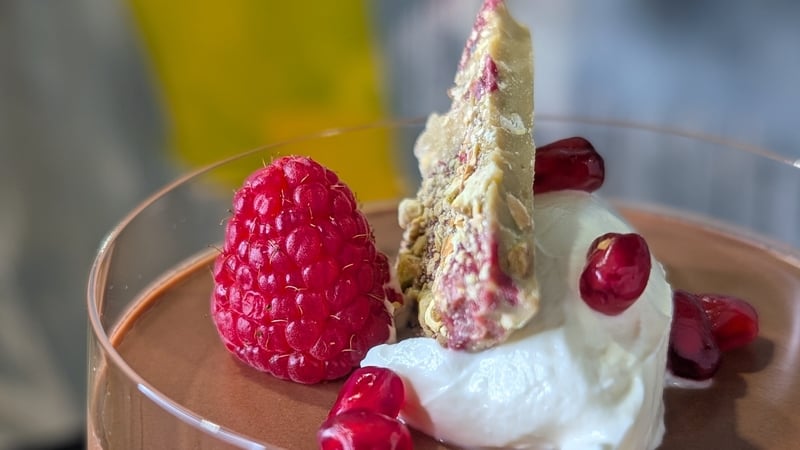 Neven's chocolate mousse cups: Today