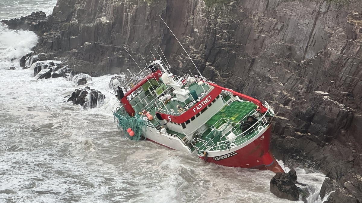 Heavy seas preventing attempts to assess the damage to a French trawler in Dingle