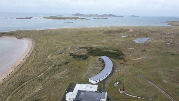 Óstán Ghaoth Dobhair GV- Dune