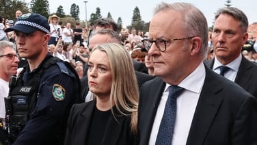 Australian Prime Minister booed at Bondi Beach attack memorial