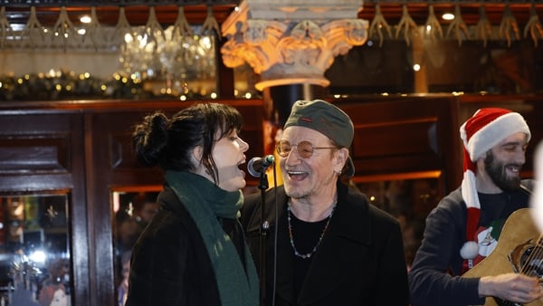Bono and Imelda May singing